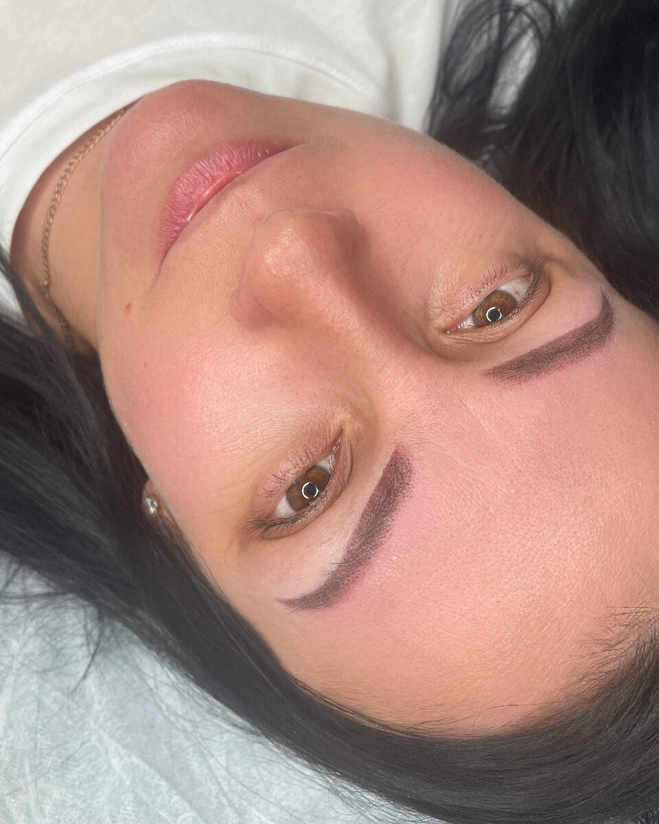 Ergebnis Permanent Make-up Augenbrauen